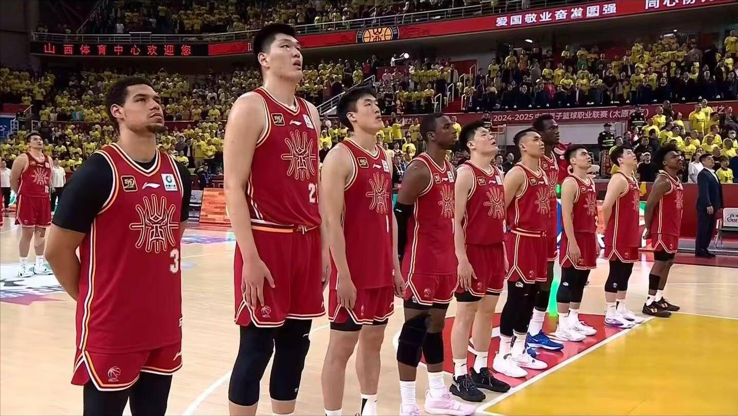 篮板大比拼：北京抢到48个篮板，篮下优势明显！